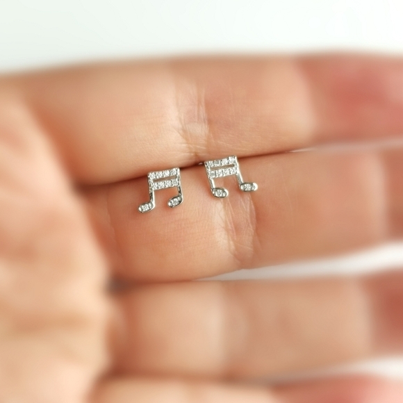 Sterling silver cz small music note musician stud earrings 🆕 - Picture 4 of 5